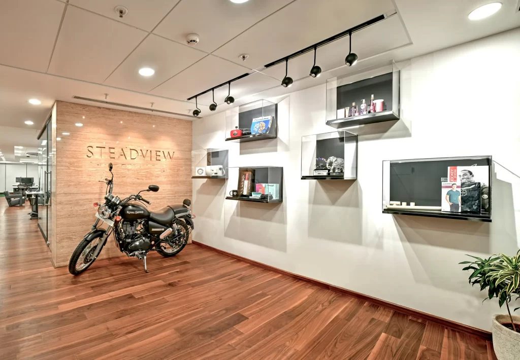 Commercial 325