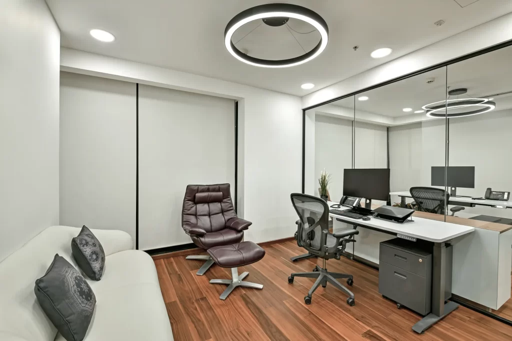 Commercial 335